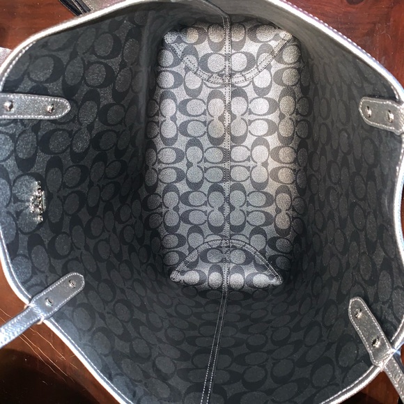 ‼️SOLD‼️RARE COACH REVERSIBLE BLK/SILVER SET BNWT - Picture 5 of 16